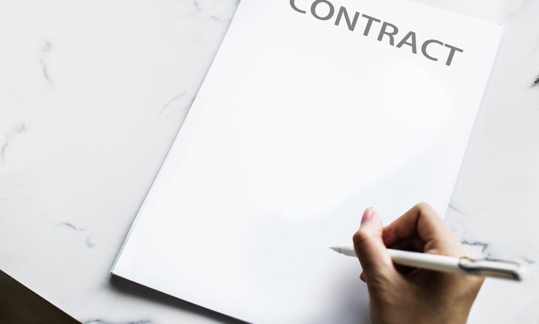Comment_gérer_efficacement_les_clauses_de_reconduction_dans_votre_entreprise